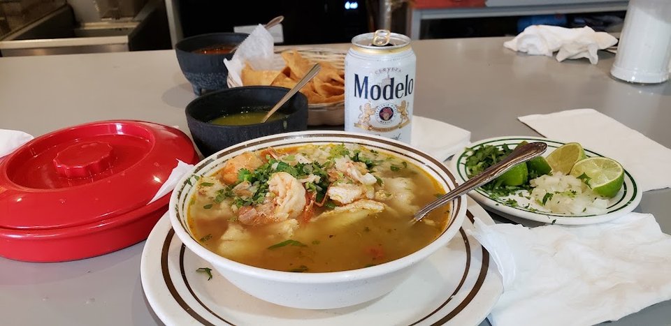 Caldo de Camarón Y Pescado